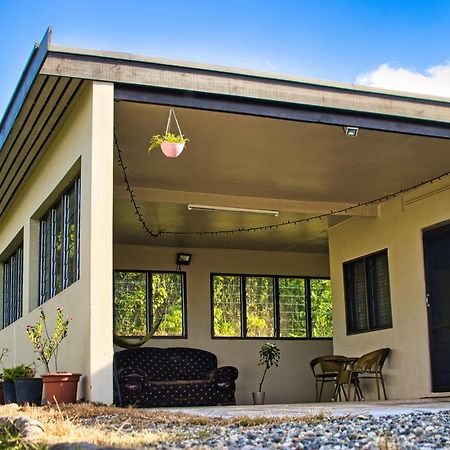 Guddy'S Riverside Cottage Nausori Zewnętrze zdjęcie